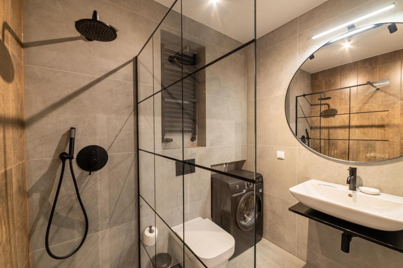 Mennica Residence Luxury Location Варшава Экстерьер фото