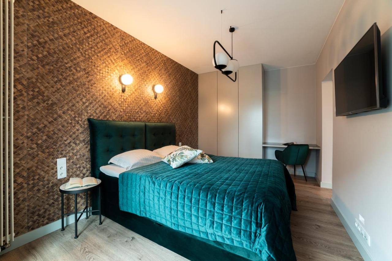 Mennica Residence Luxury Location Варшава Экстерьер фото