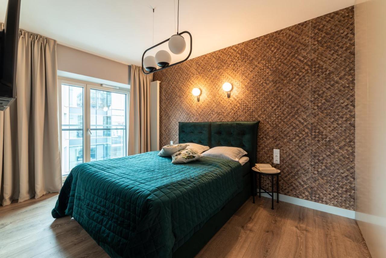 Mennica Residence Luxury Location Варшава Экстерьер фото